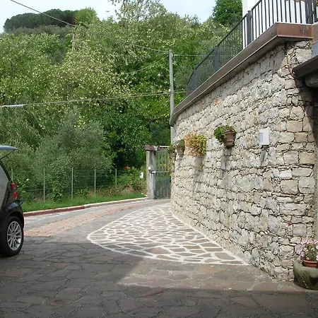 بيت للعطل La Civetta Sul Como' لا سبيتسْيا