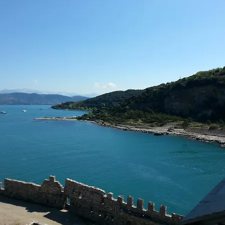 Hébergement de vacances La Civetta Sul Como' *